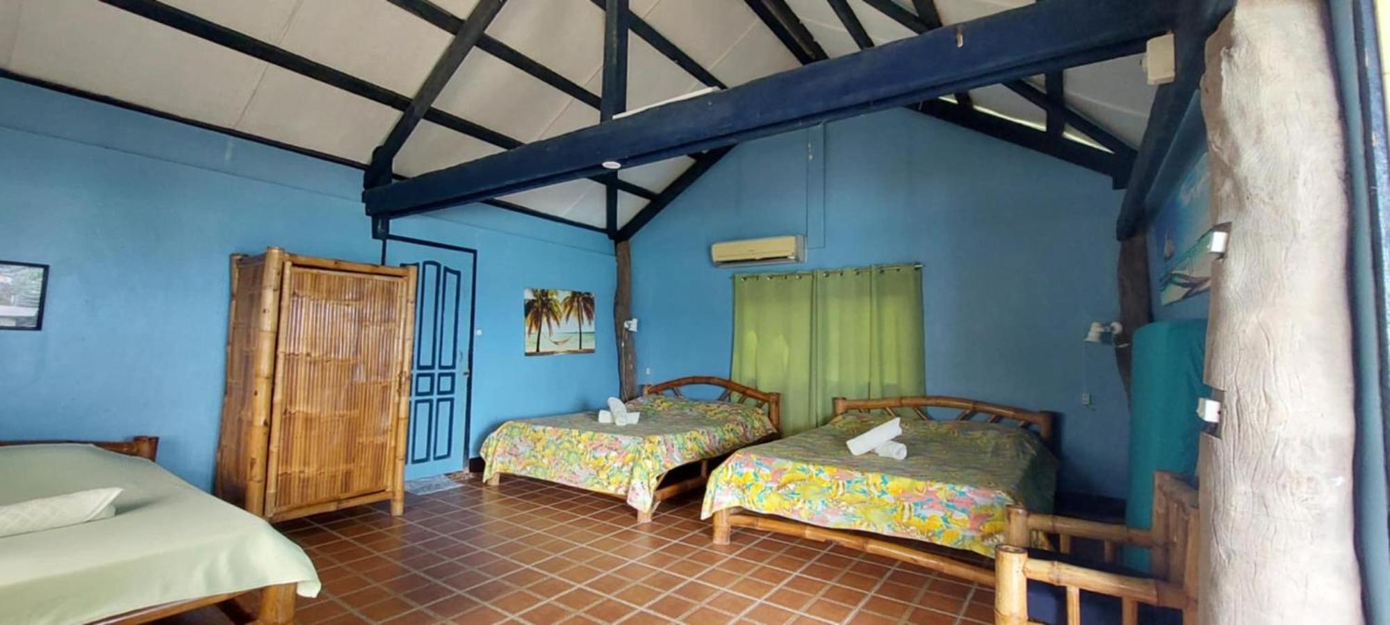 Ravenala Beach Bungalows Moalboal Buitenkant foto