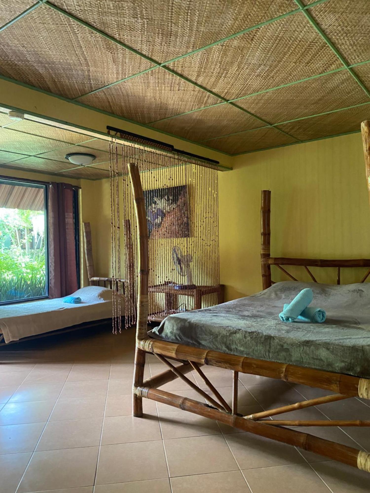 Ravenala Beach Bungalows Moalboal Buitenkant foto