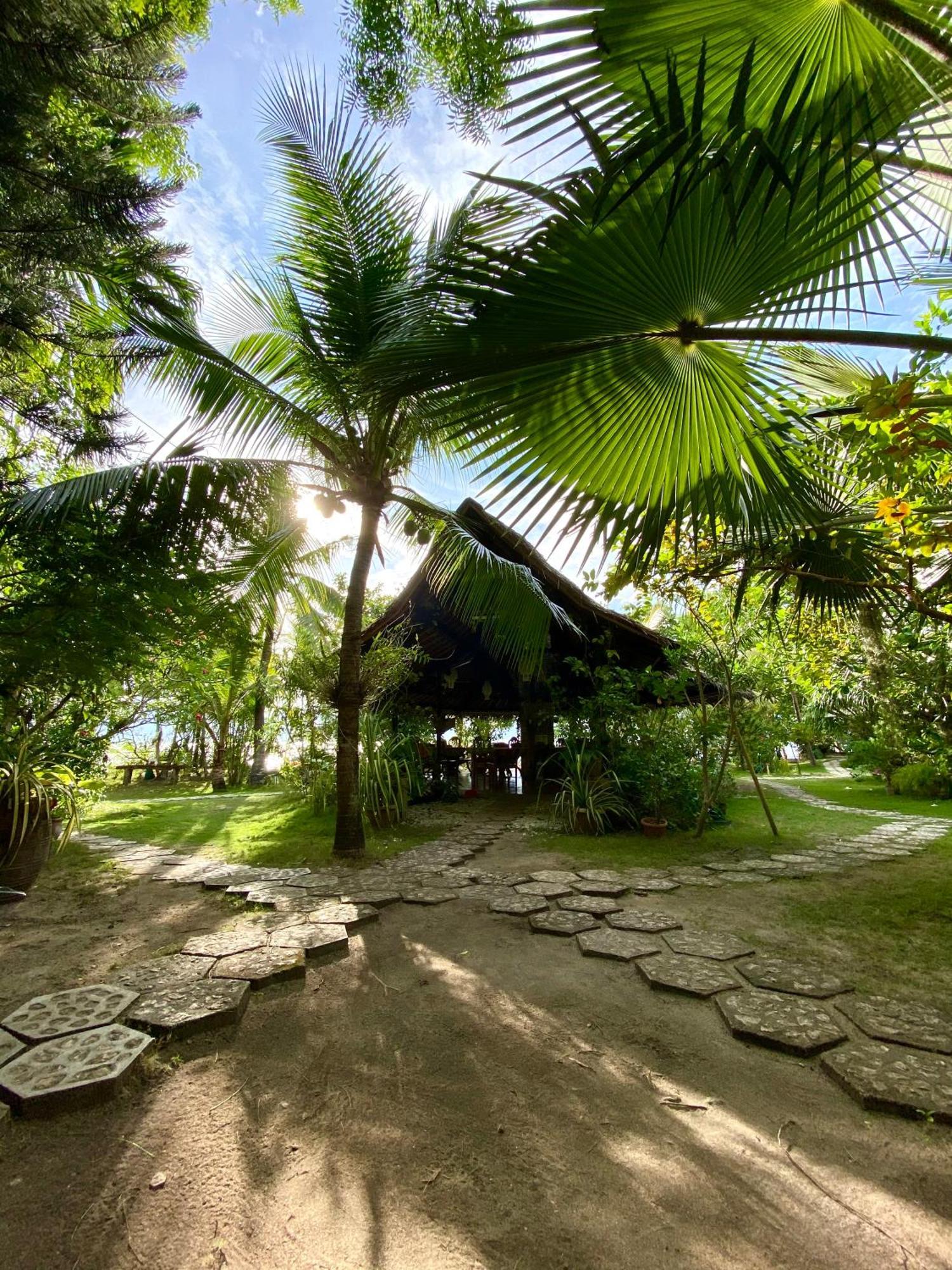 Ravenala Beach Bungalows Moalboal Buitenkant foto