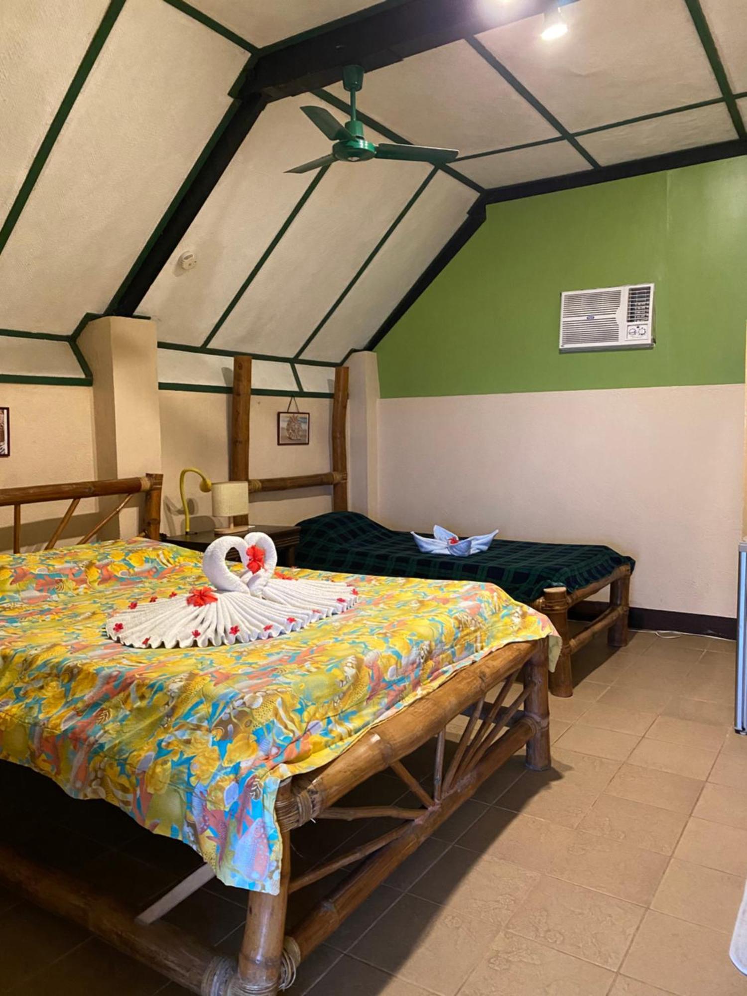 Ravenala Beach Bungalows Moalboal Buitenkant foto
