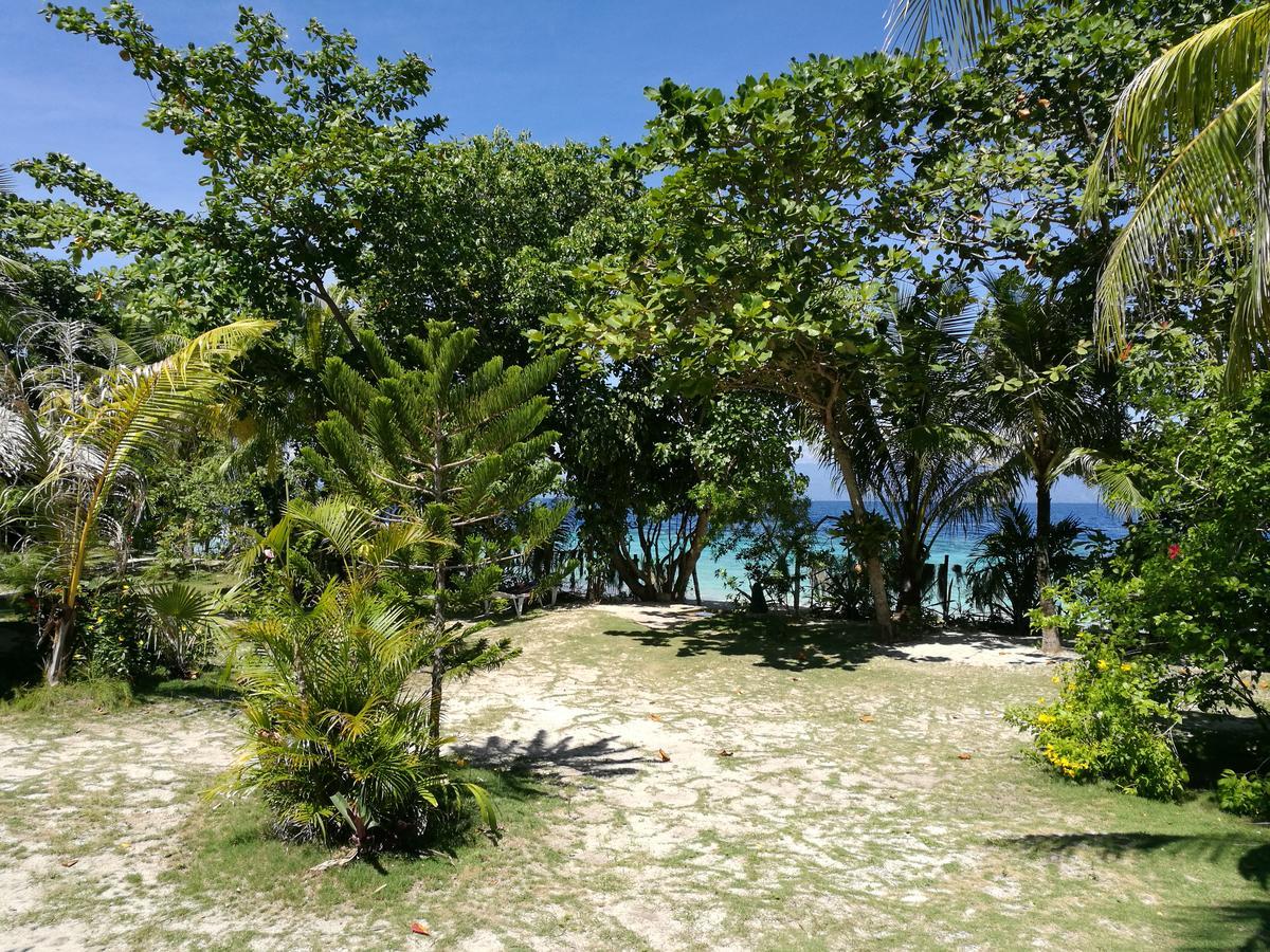 Ravenala Beach Bungalows Moalboal Buitenkant foto
