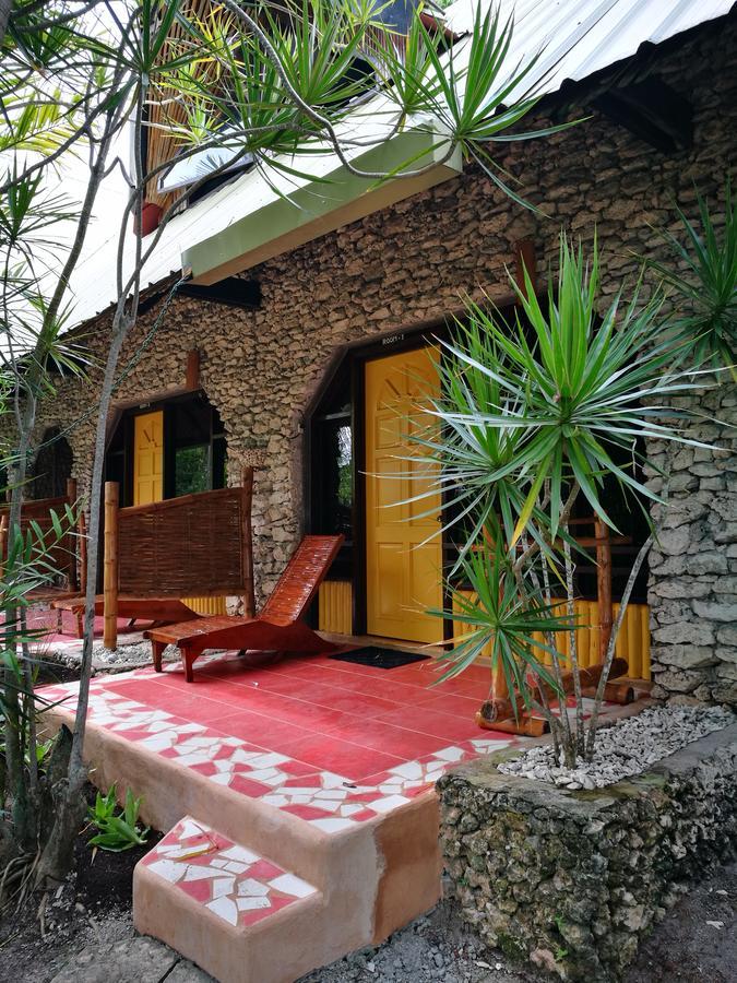 Ravenala Beach Bungalows Moalboal Buitenkant foto